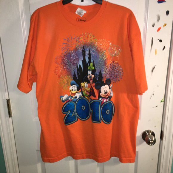 EUC Disney T Shirt Orange Mickey Donald Duck Men's Size XL 2010 Disney Parks - Picture 2 of 4